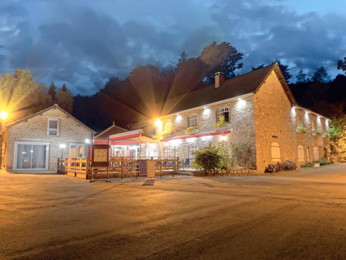 Saint-Agnan  La Vieille Auberge Du Lac المظهر الخارجي الصورة